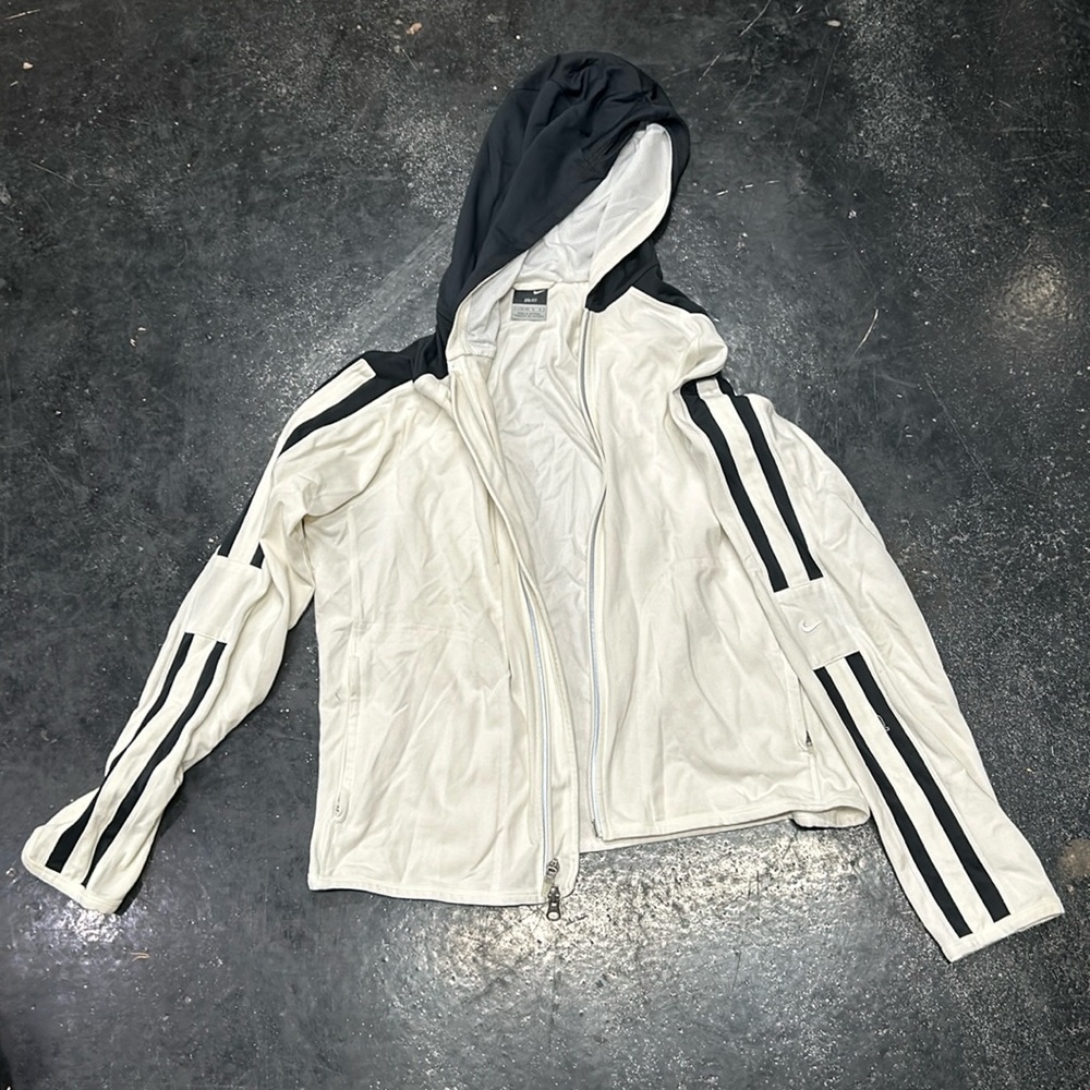 nike zip up jacket